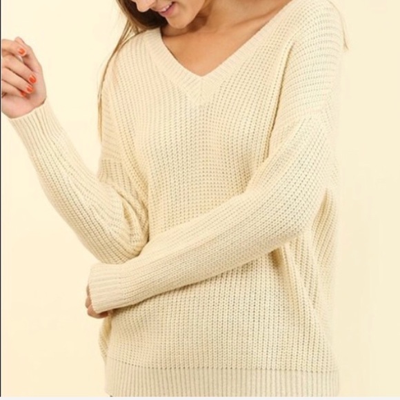 Lace back sweater - Picture 2 of 3